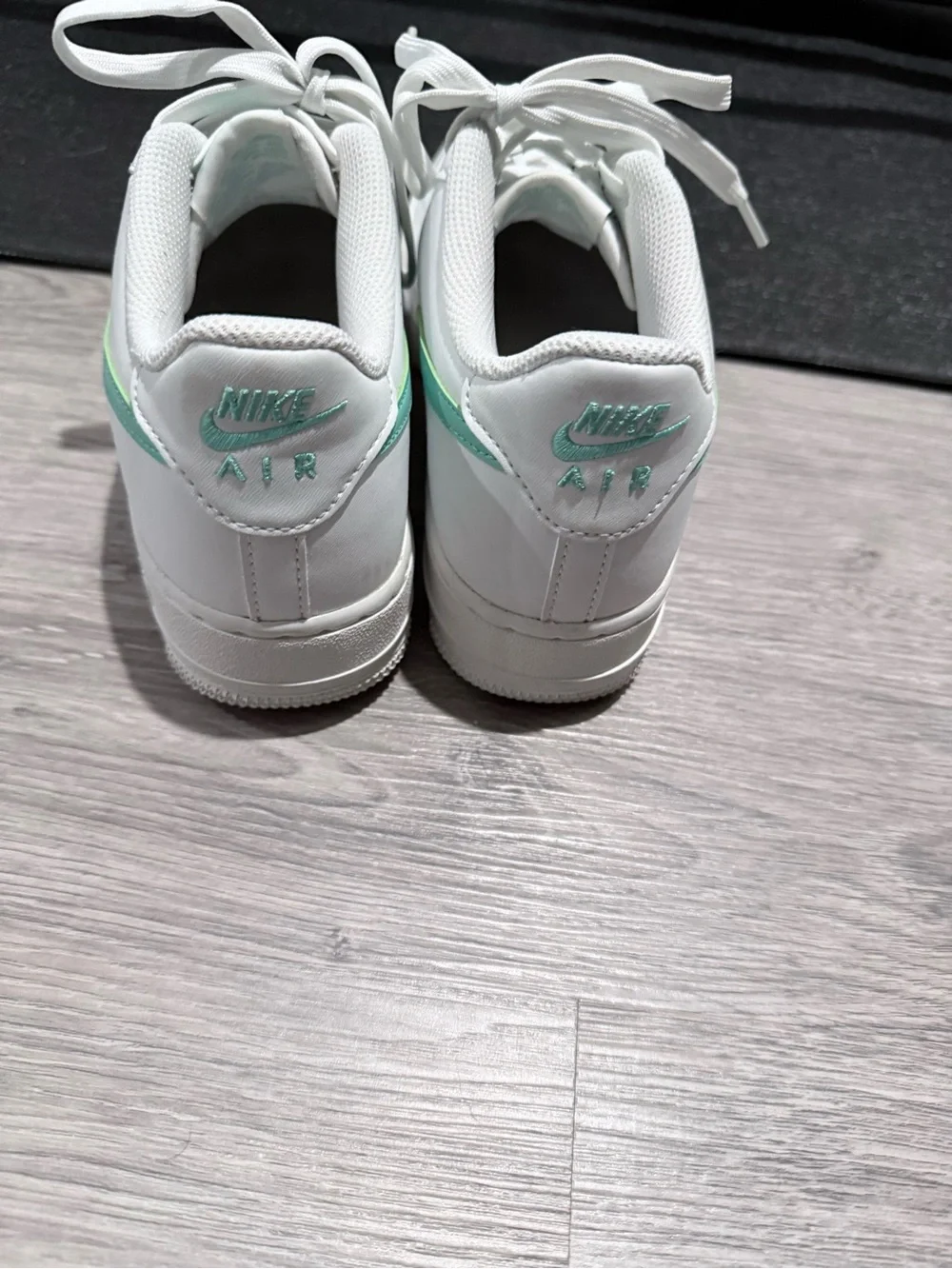 Nike classic low